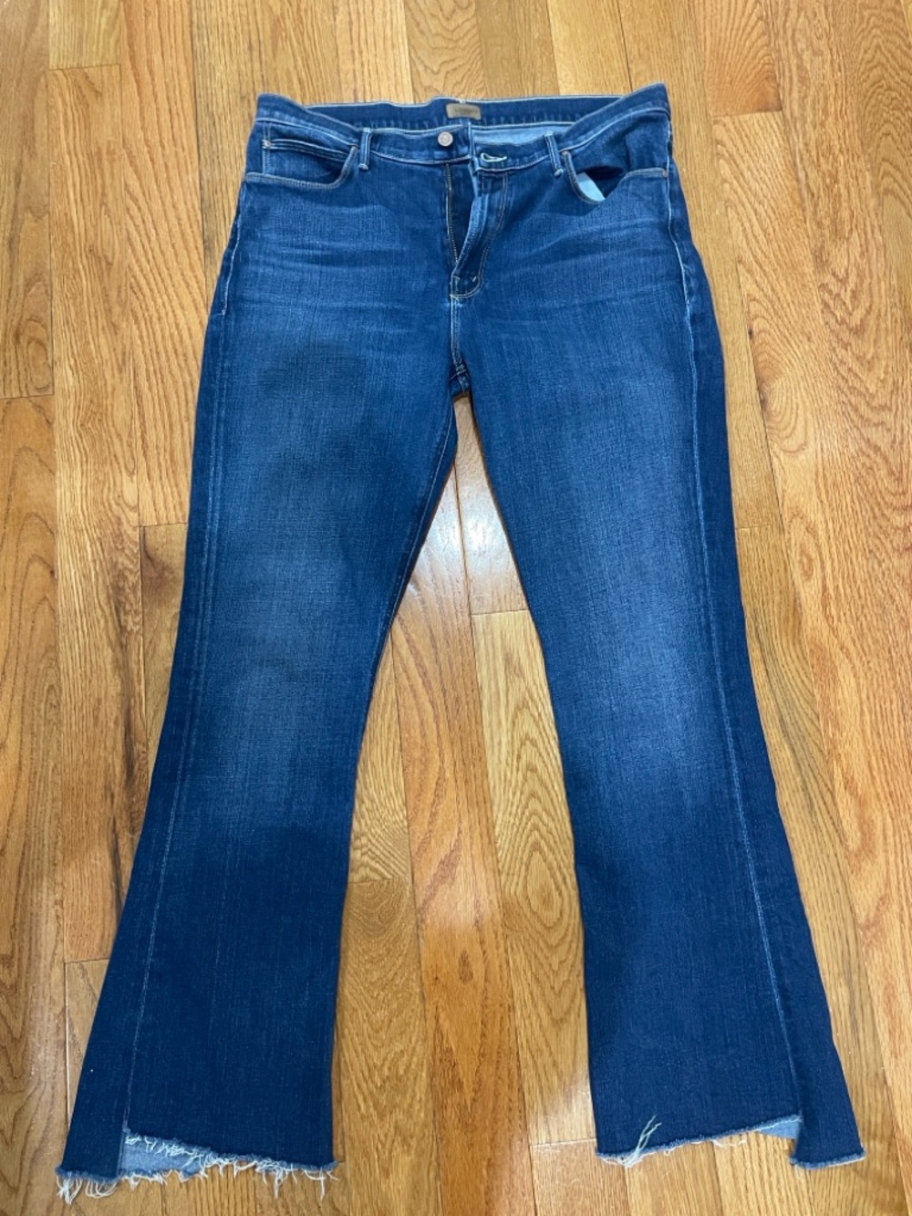 MOTHER The Runaway Step Fray jeans in Groovy wash